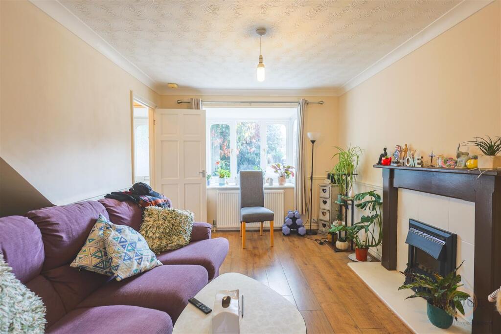 House in Boston - View 4
