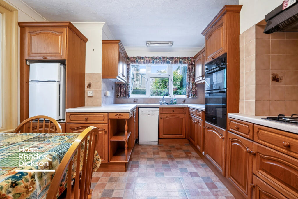 House in Shanklin, Lower Hyde, Luccombe - More