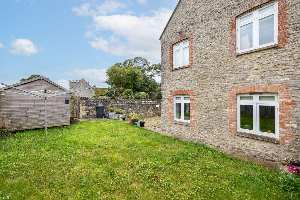 Additional image 6 of Stunning 3-bedroom Silk Mill Conversion In Evercreech