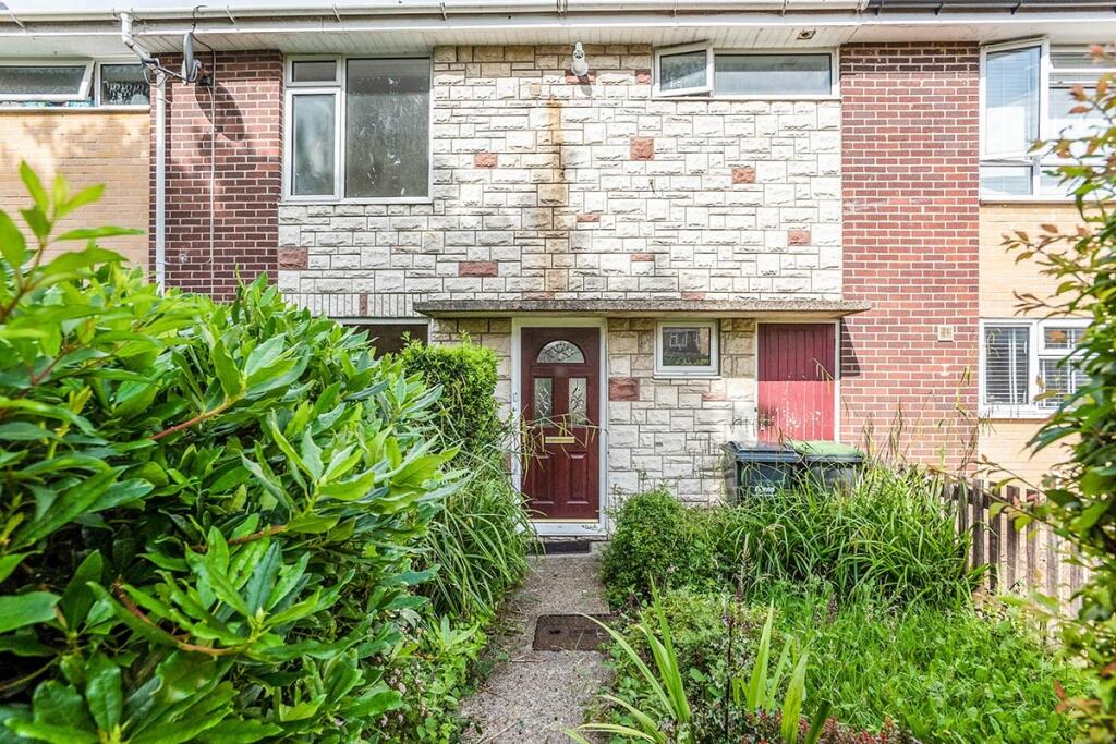 Main image of property: Lambert Close, Waterlooville, Hampshire, PO7