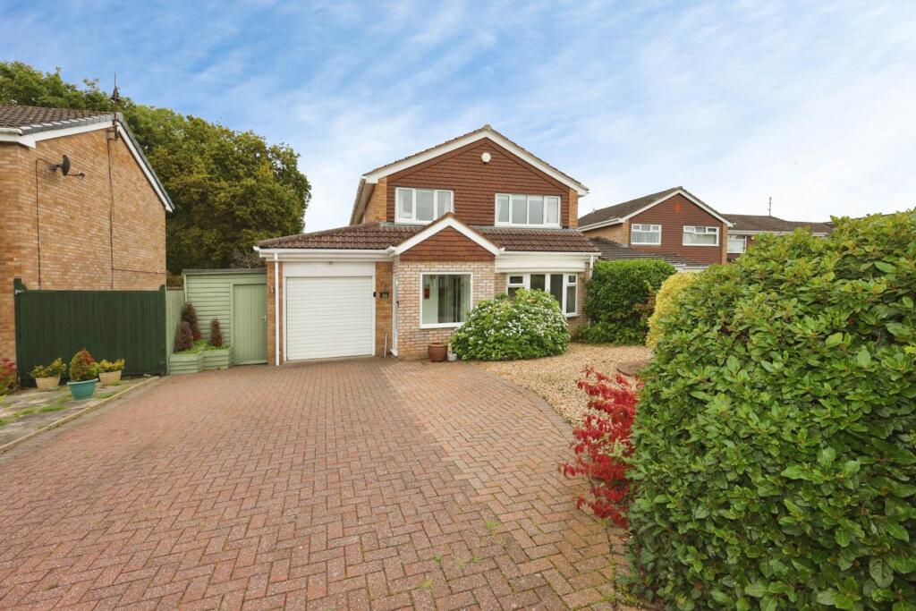 Main image of property: Dibbins Hey, Spital