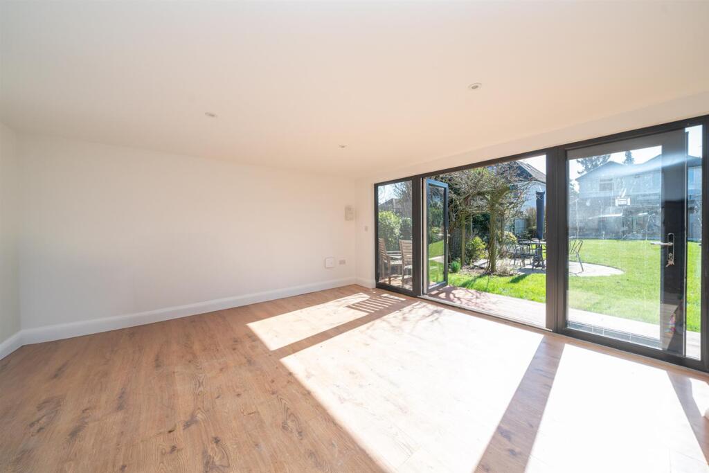 Additional image 38 of Ragged Hall Lane, St. Albans