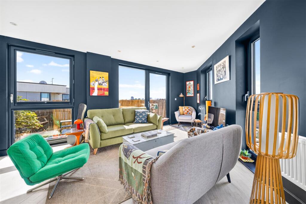 Apartment in London, Higham Hill