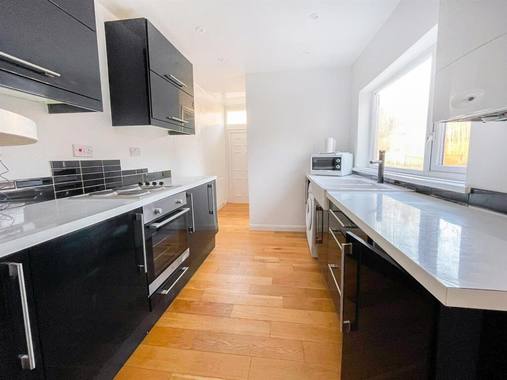 Apartment in Newcastle upon Tyne - View 2