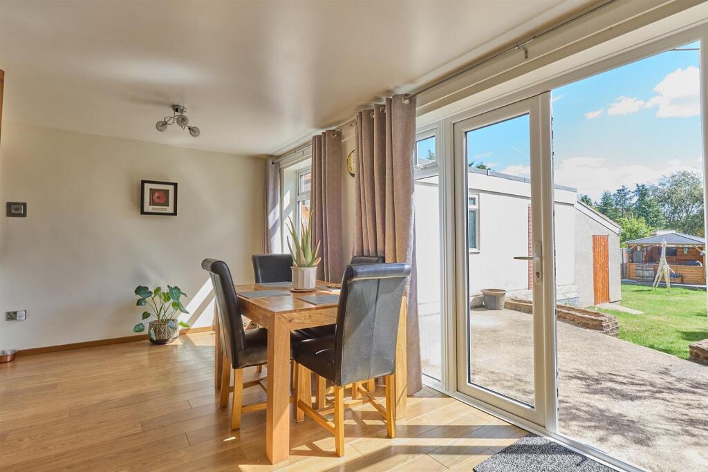 House in Hinckley and Bosworth, Hinckley - More