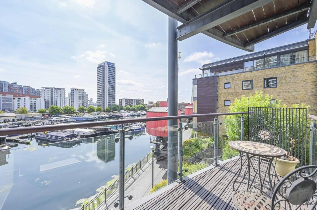Main image of property: Boardwalk Place, Canary Wharf, London, E14