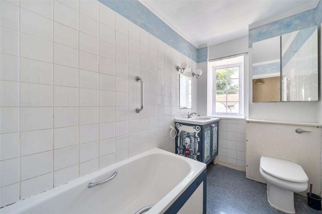 Apartment in Bath - View 5