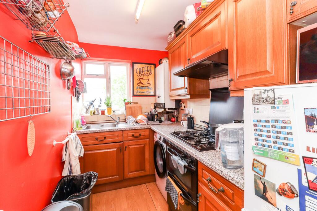 112, Estcourt Road, Watford, WD17 2PZ photo 3