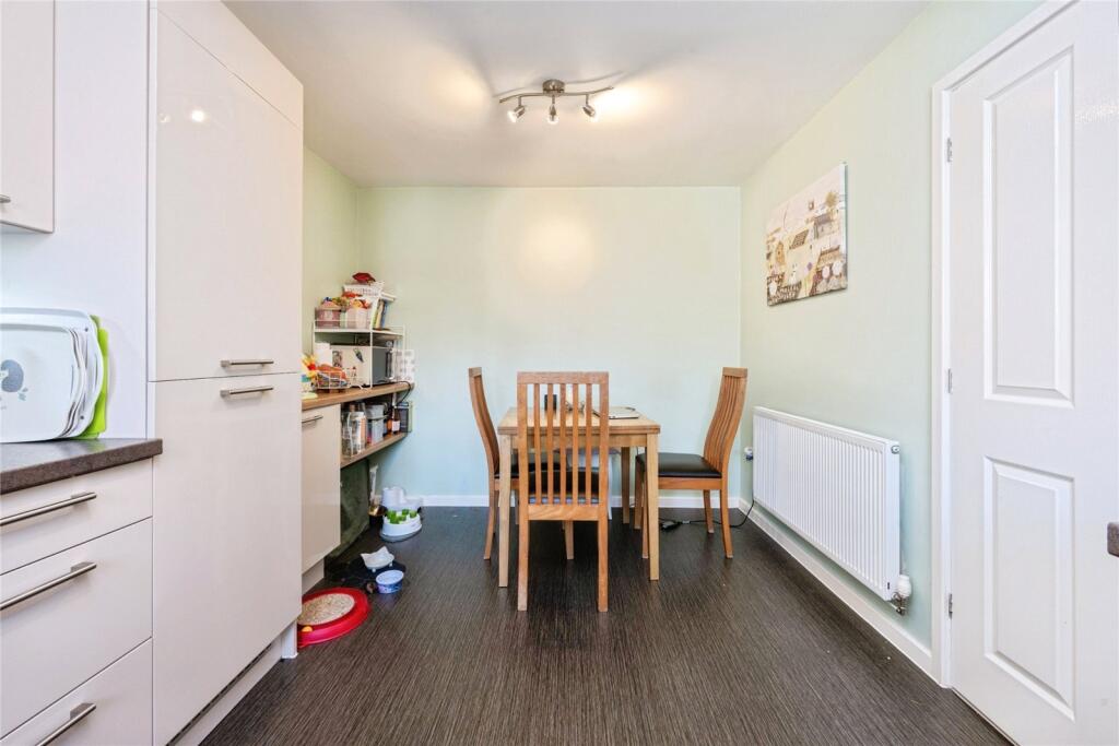 House in Renhold, Bedford - More