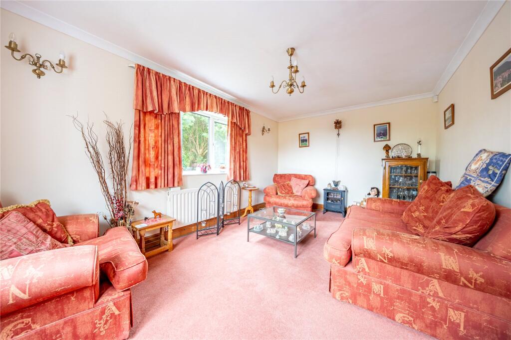 House in Leeds, Larkfield, Rawdon - View 4