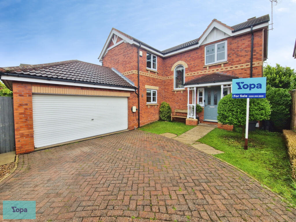 4-bed detached on Turham Court, Rossington, Doncaster, DN11, £385,000