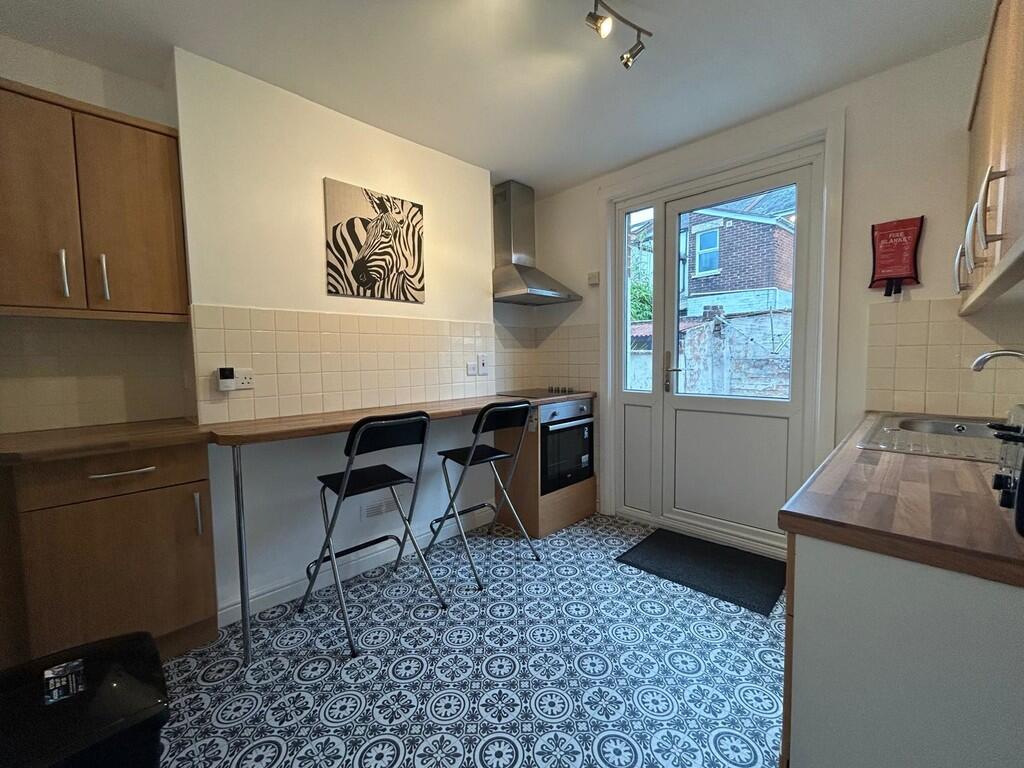Rosewood Terrace, Exeter photo 4