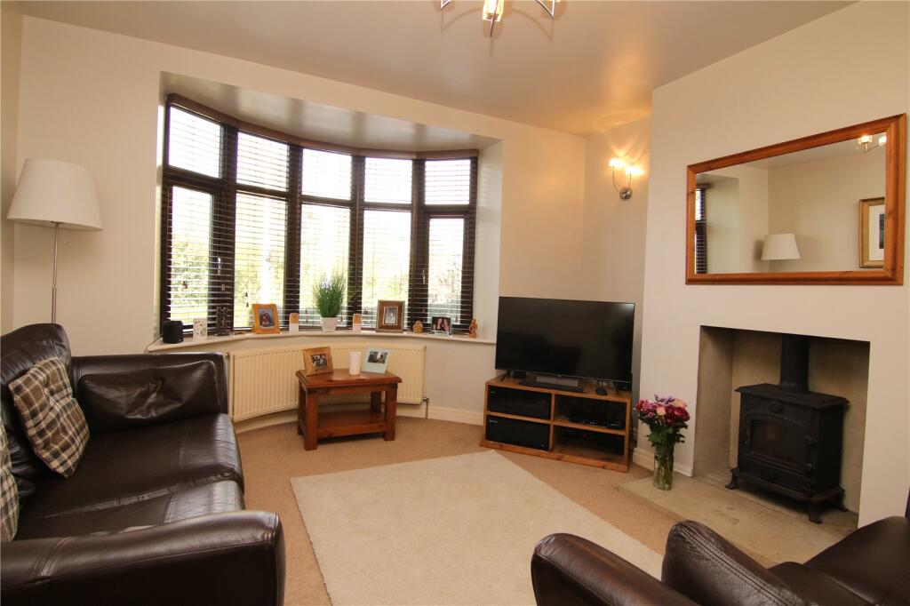 Grange Terrace, Eastburn, BD20 photo 2
