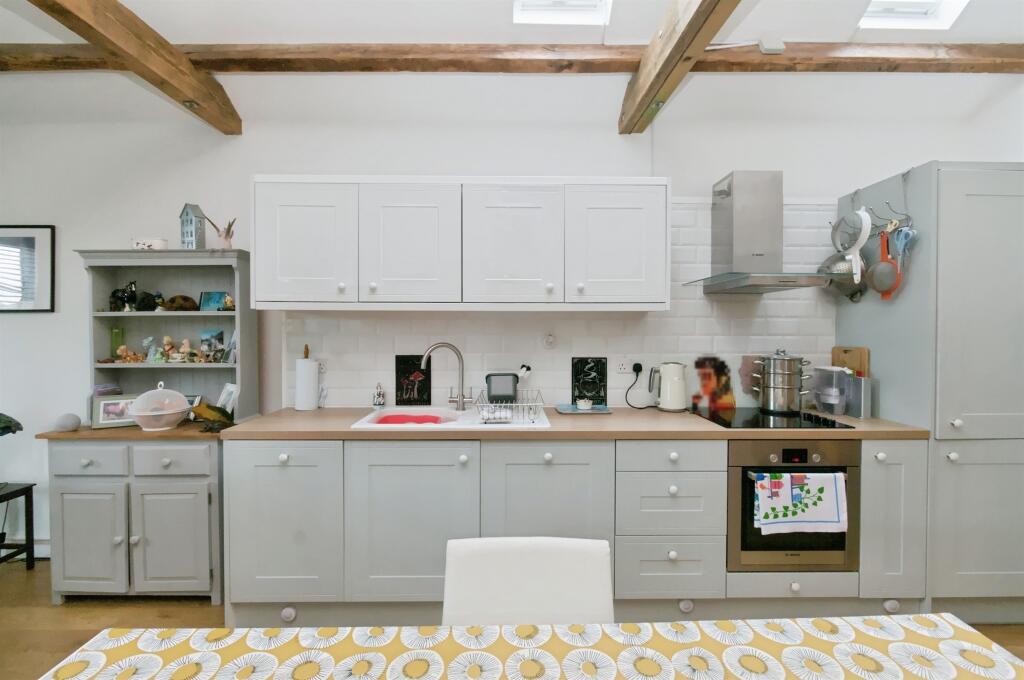 House in Rother, Bexhill-on-Sea - More