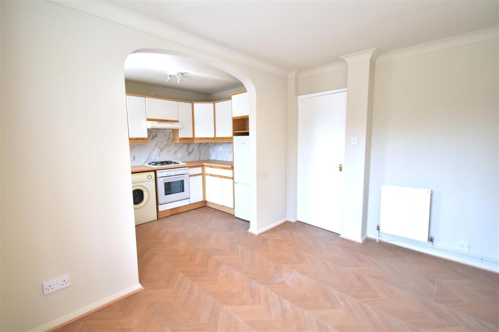 Main image of property: New Road, Bourne End