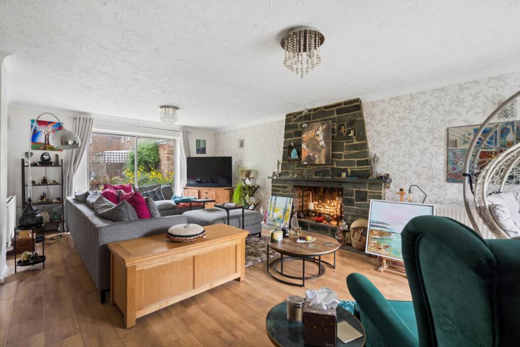 House in Luton, Pitstone - View 4