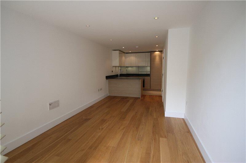 Apartment in Cambridge - View 2