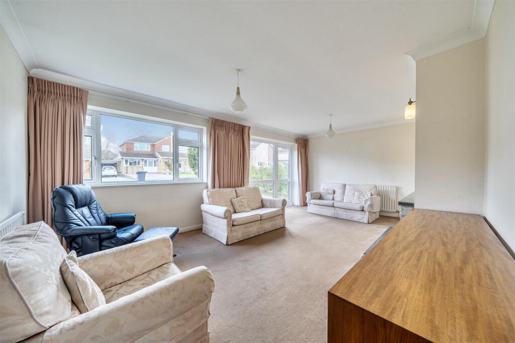 House in Guildford, Surrey - View 2