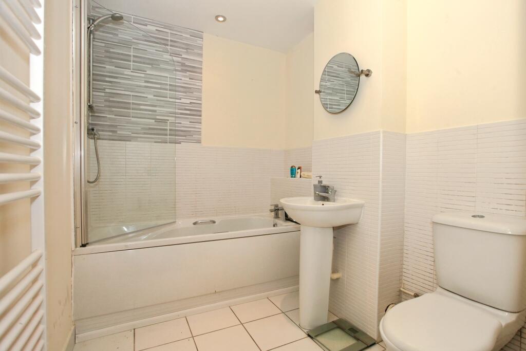 Apartment in Peterborough, City of Peterborough - View 2