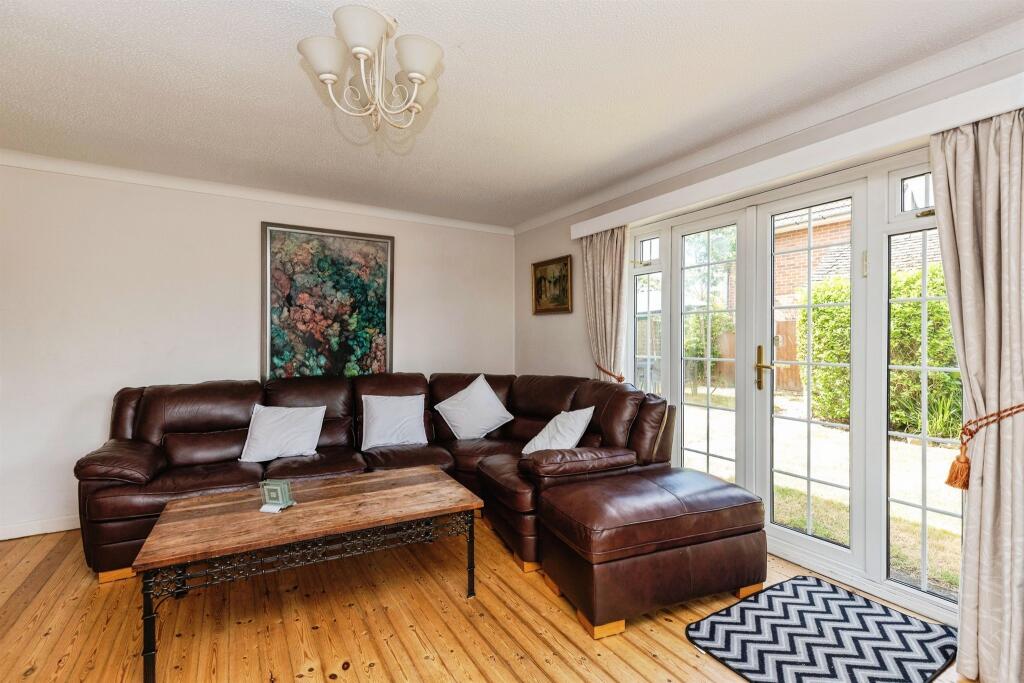 Holdenhurst Avenue, Bournemouth photo 4