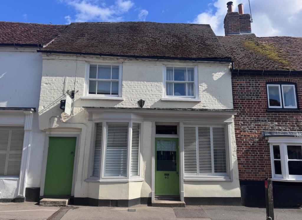 Main image of property: Couching Street, Watlington