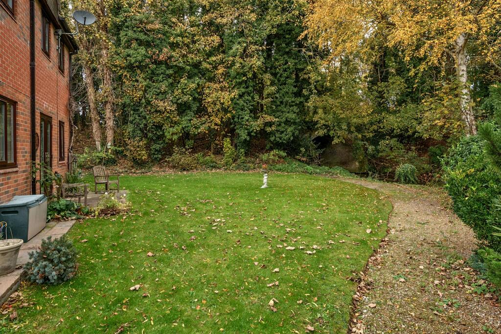 Additional image 17 of The Beeches, Park Street, St. Albans