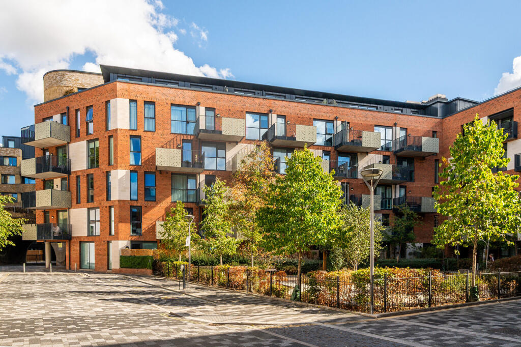 Manor Place, Elephant and Castle, LONDON, SE17 photo 3