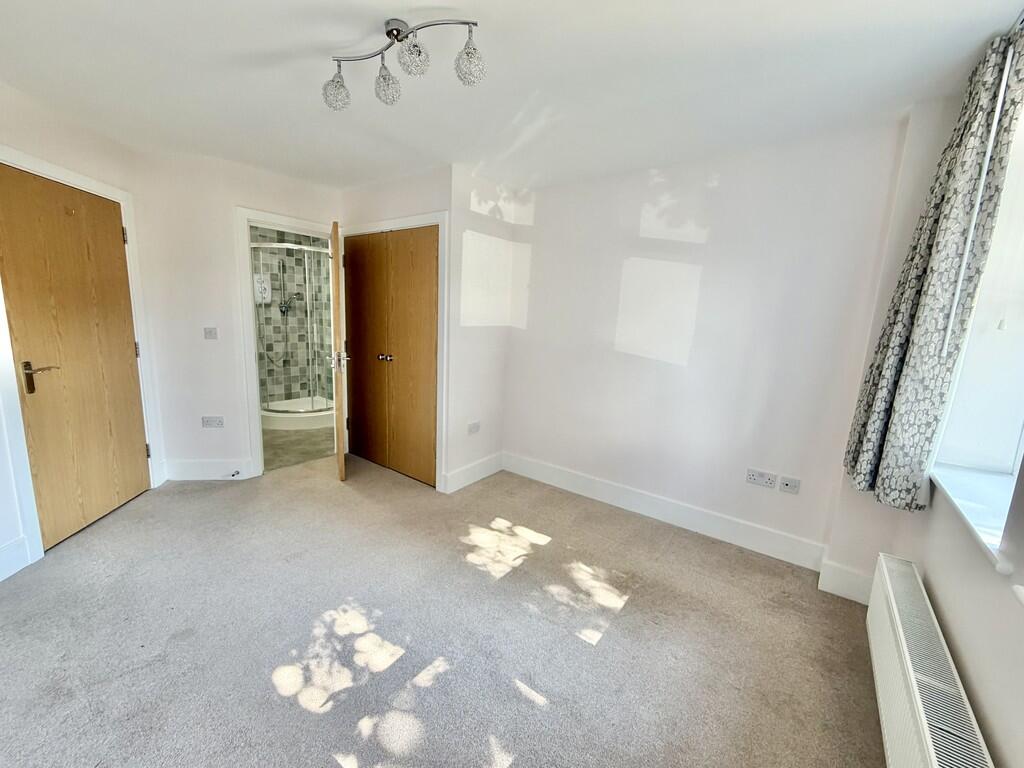 York Road, Broadstone - View 6