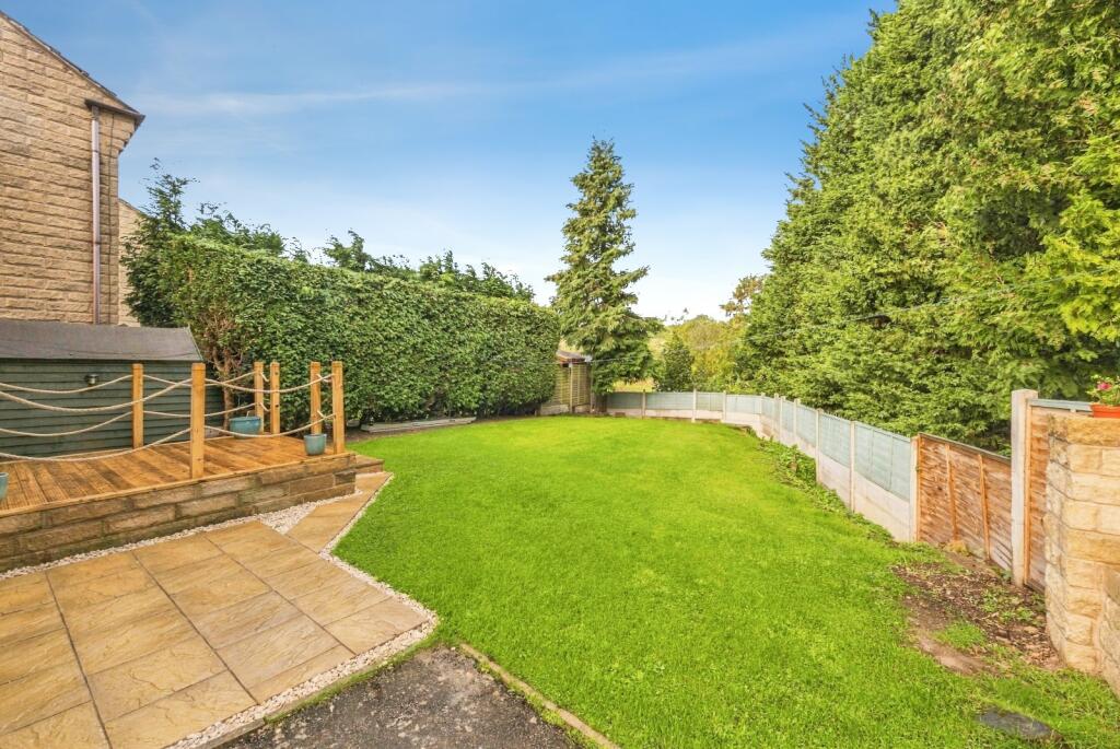 Vine Street, Cleckheaton, BD19 photo 4