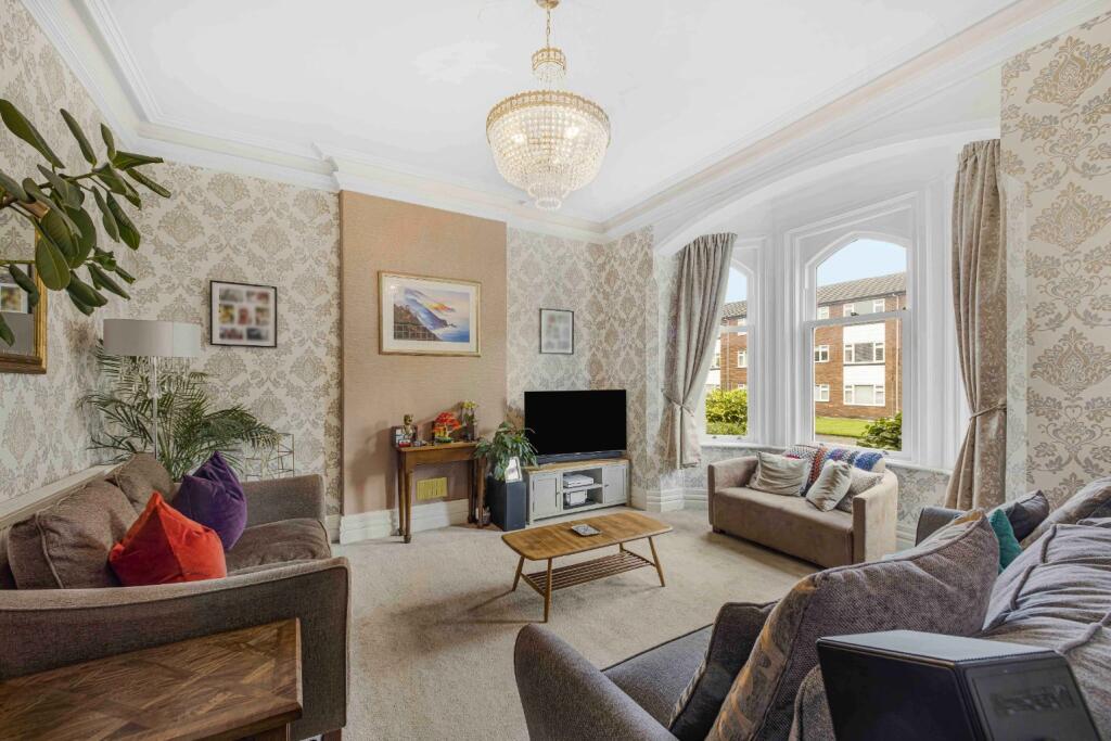 Rookfield Avenue, Sale photo 3
