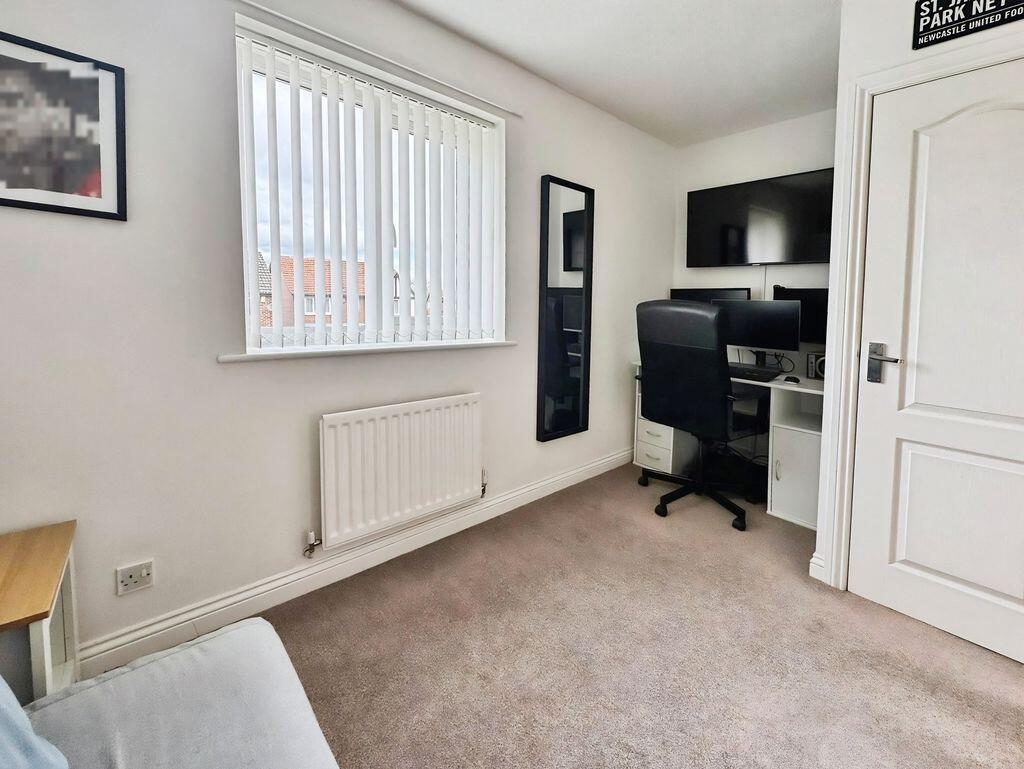 House in Gateshead, Ryton - More