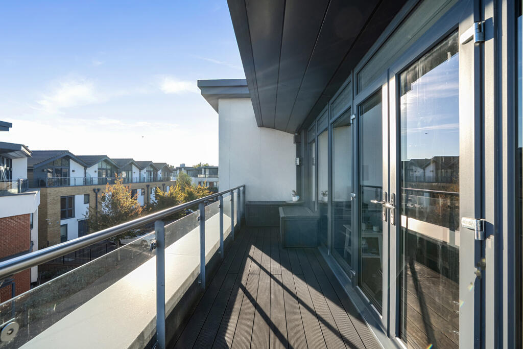 Apartment in Woking, Mount Hermon, Westfield - View 5