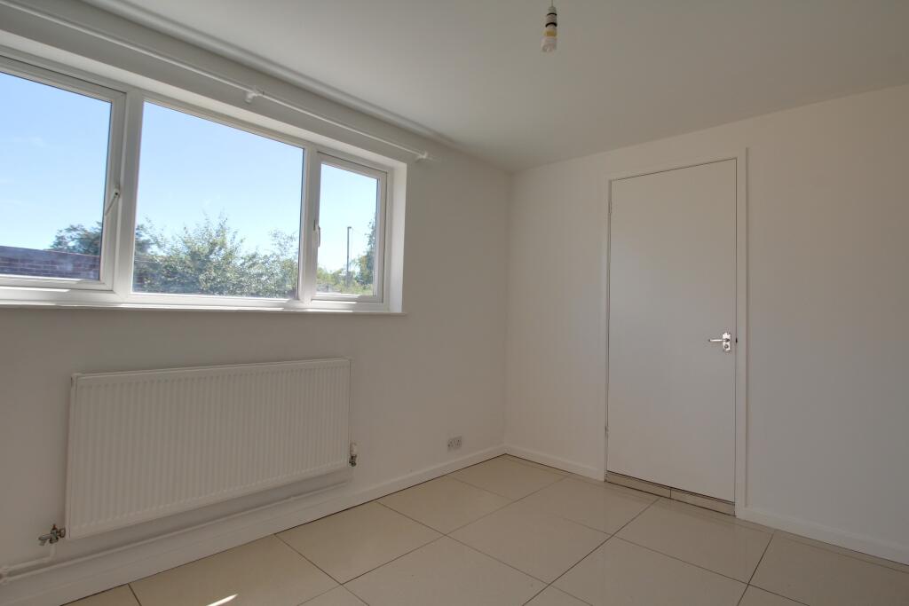 House in Portsmouth - View 4