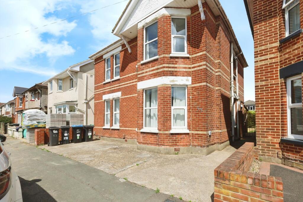 Highfield Road, Bournemouth, BH9