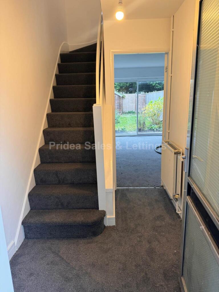 House in Lincoln - View 2