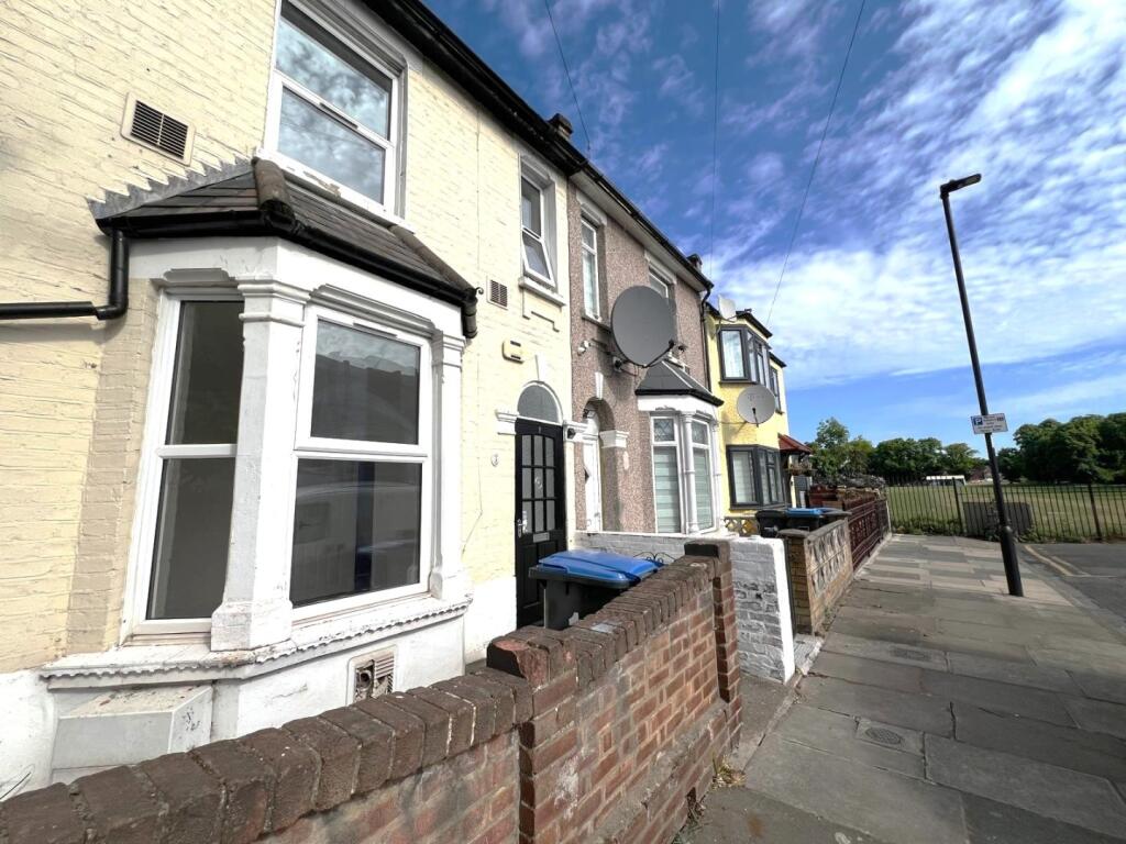 Main image of property: Inverness Road, Edmonton, N18