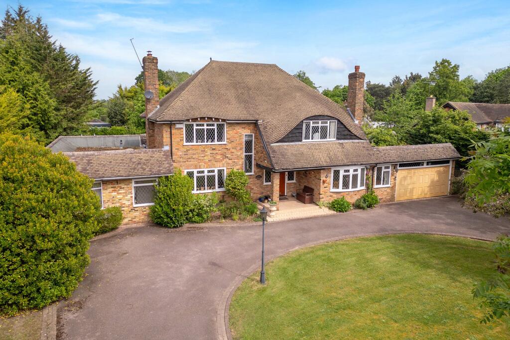 Main image of property: Norwood Lane, Iver, SL0