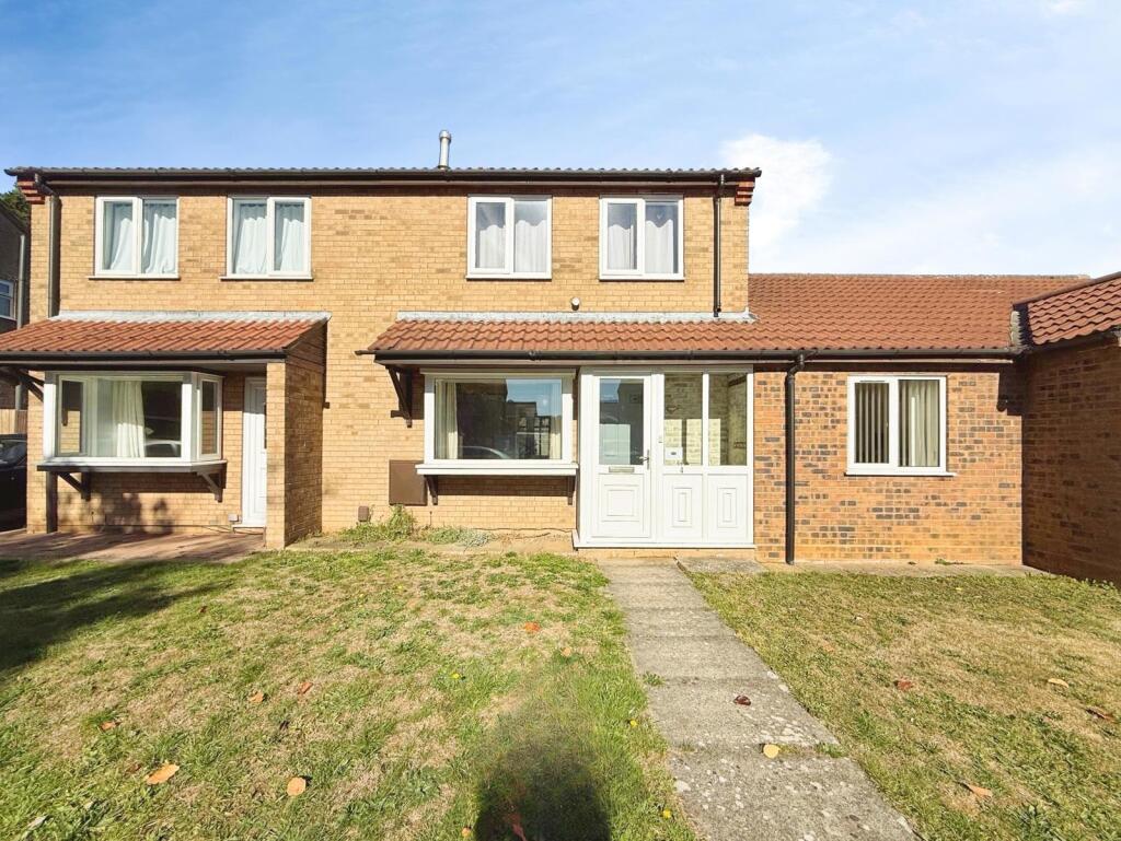 Main image of property: Meadow Way, Bracebridge Heath, Lincoln, Lincolnshire, LN4