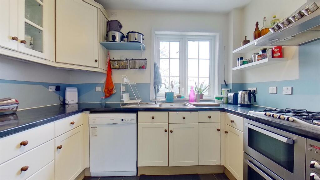 Apartment in London - View 4