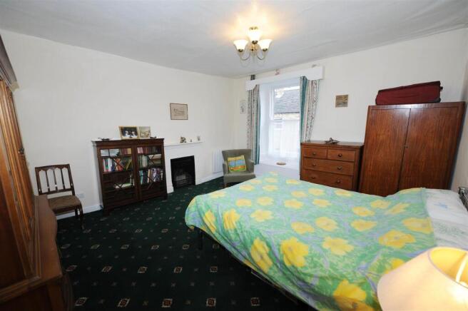 Double BEDROOM 1.