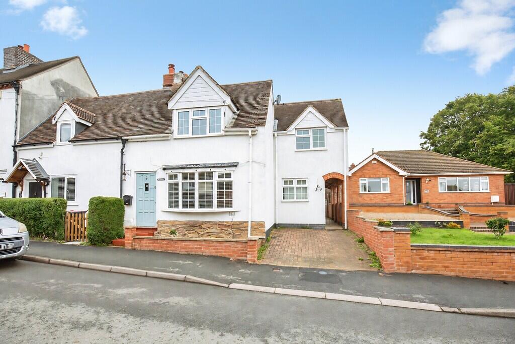 3-bed terraced on New Street, Baddesley Ensor, £275,000