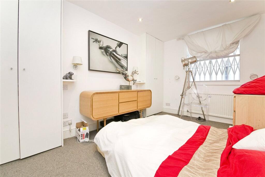Apartment in London - View 4
