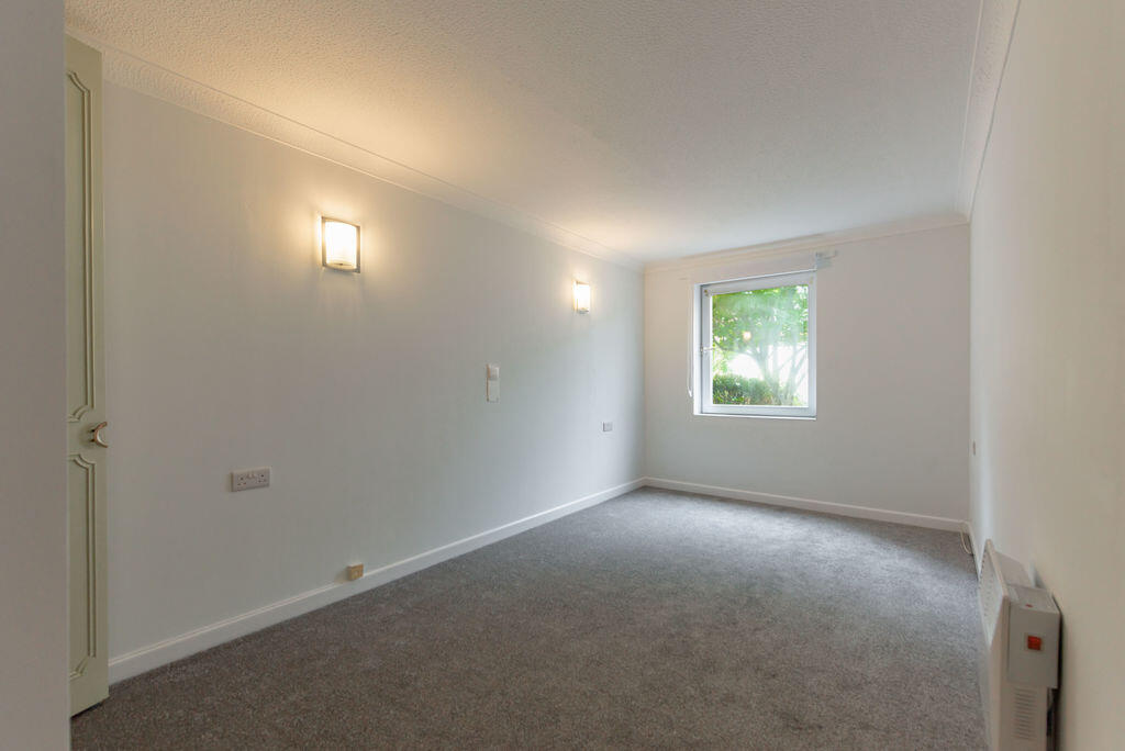 Apartment in Portsmouth - More