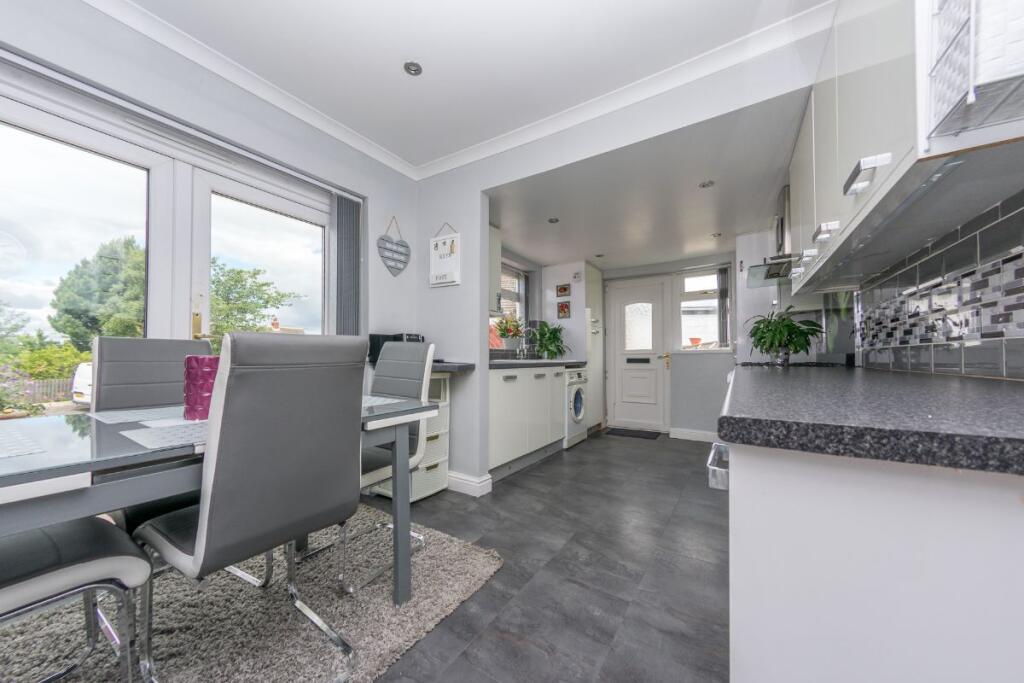 Haigh Moor View, Tingley, Wakefield - Aanzicht 2