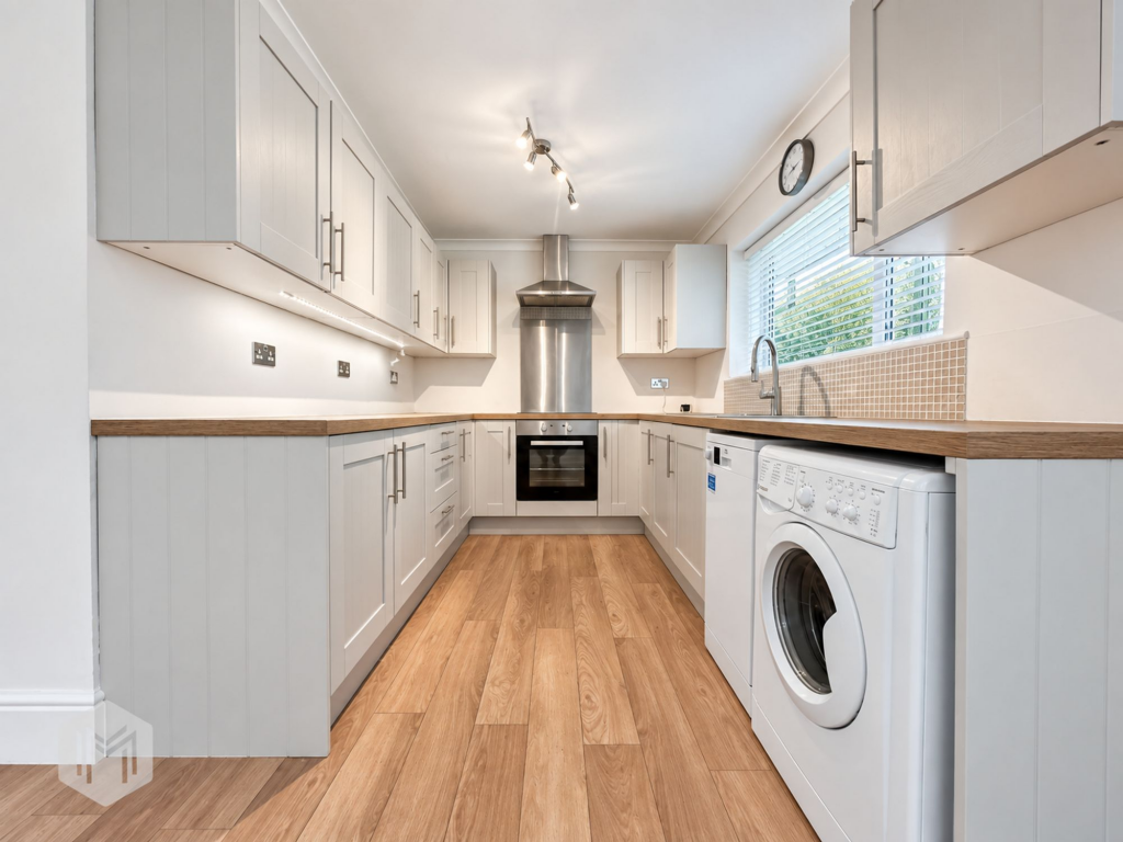 Solent Drive, Bolton, BL3 photo 4