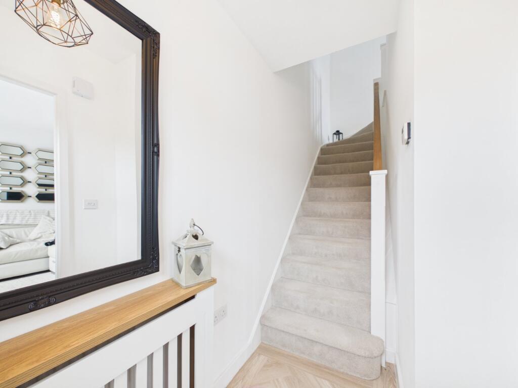 House in Worcester, Worcestershire - View 4