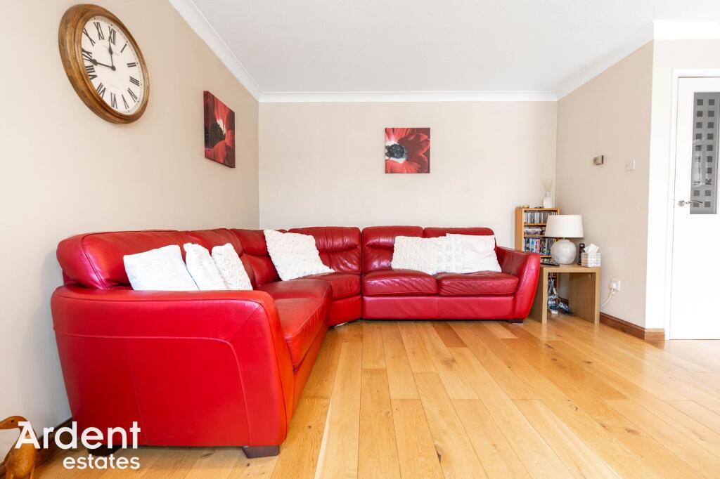 Steeple Close, Heybridge, CM9 photo 5