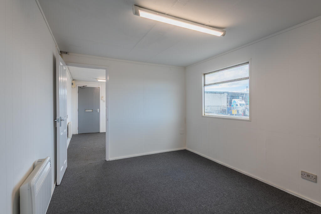 Unit 6 Dean Road Trading Estate, Avonmouth WEB-62.jpg