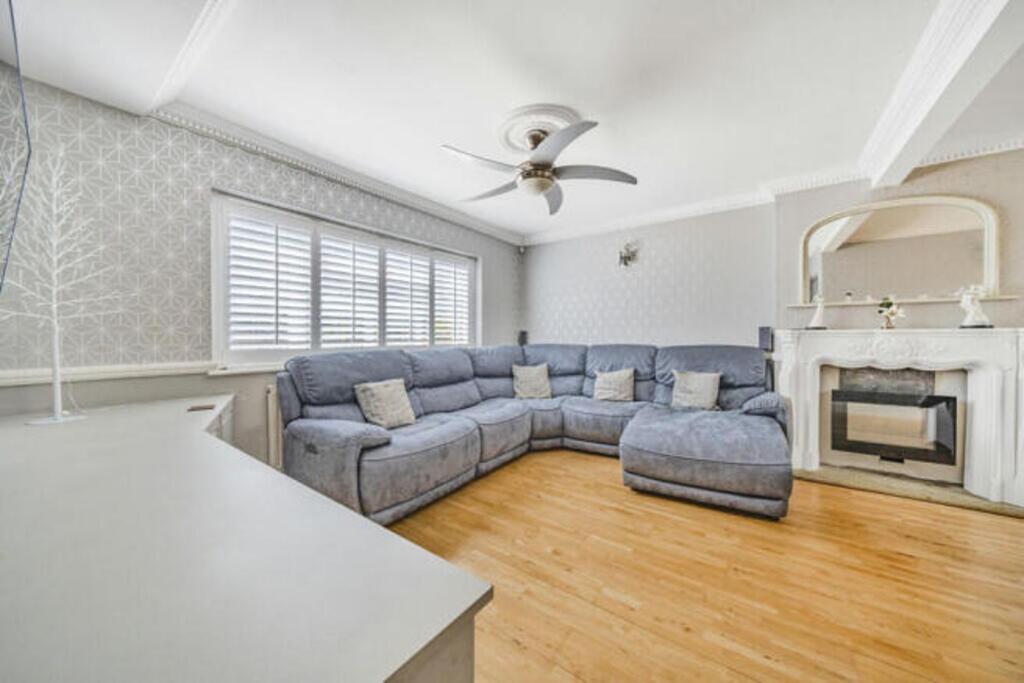 House in Dartford - View 4