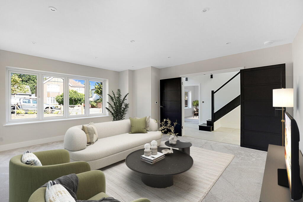 House in Gillingham, Medway - View 3